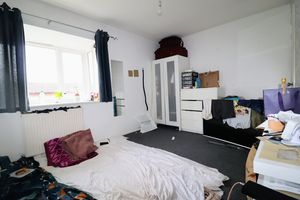 Bedroom- click for photo gallery